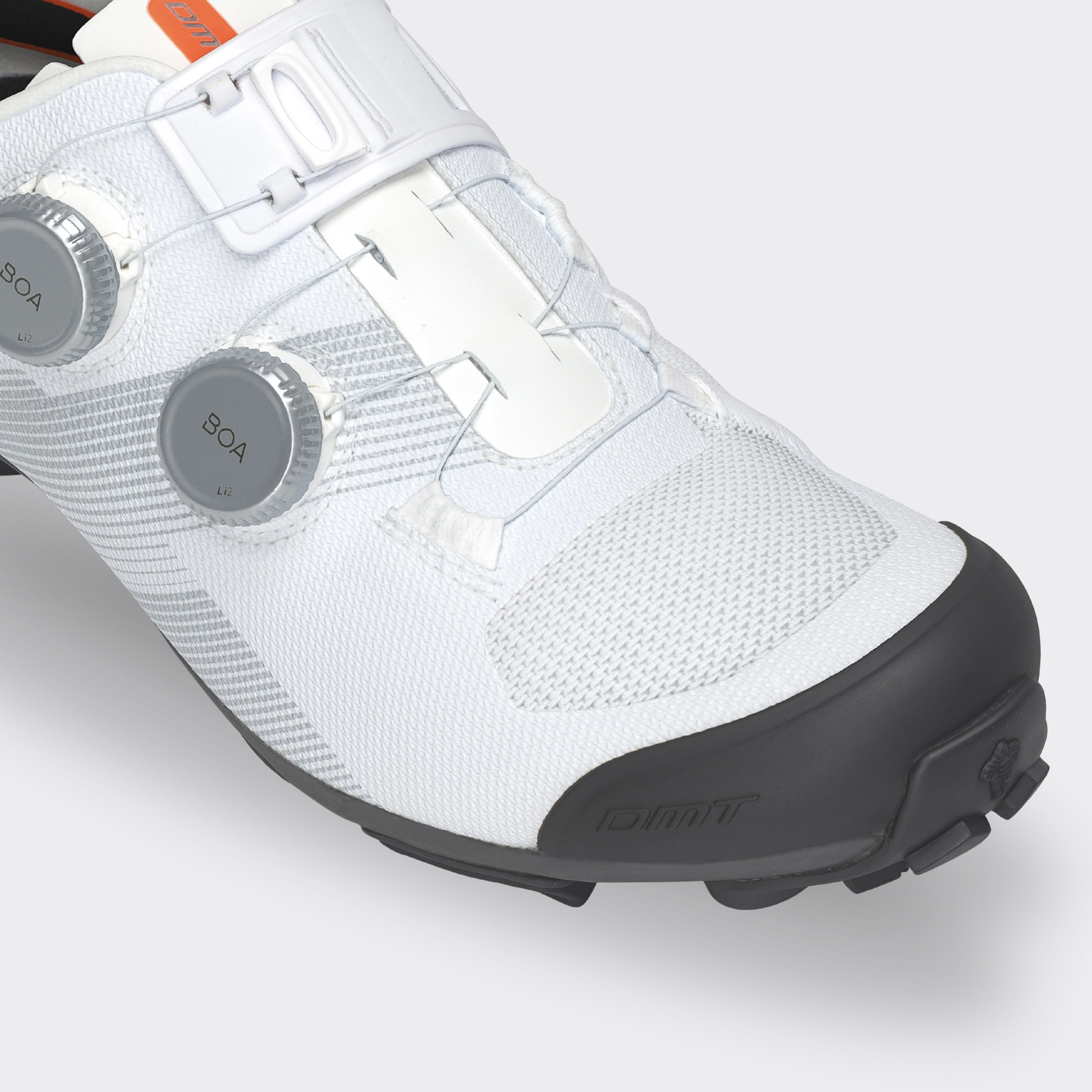 KM0 Evo Shoes - White / Silver