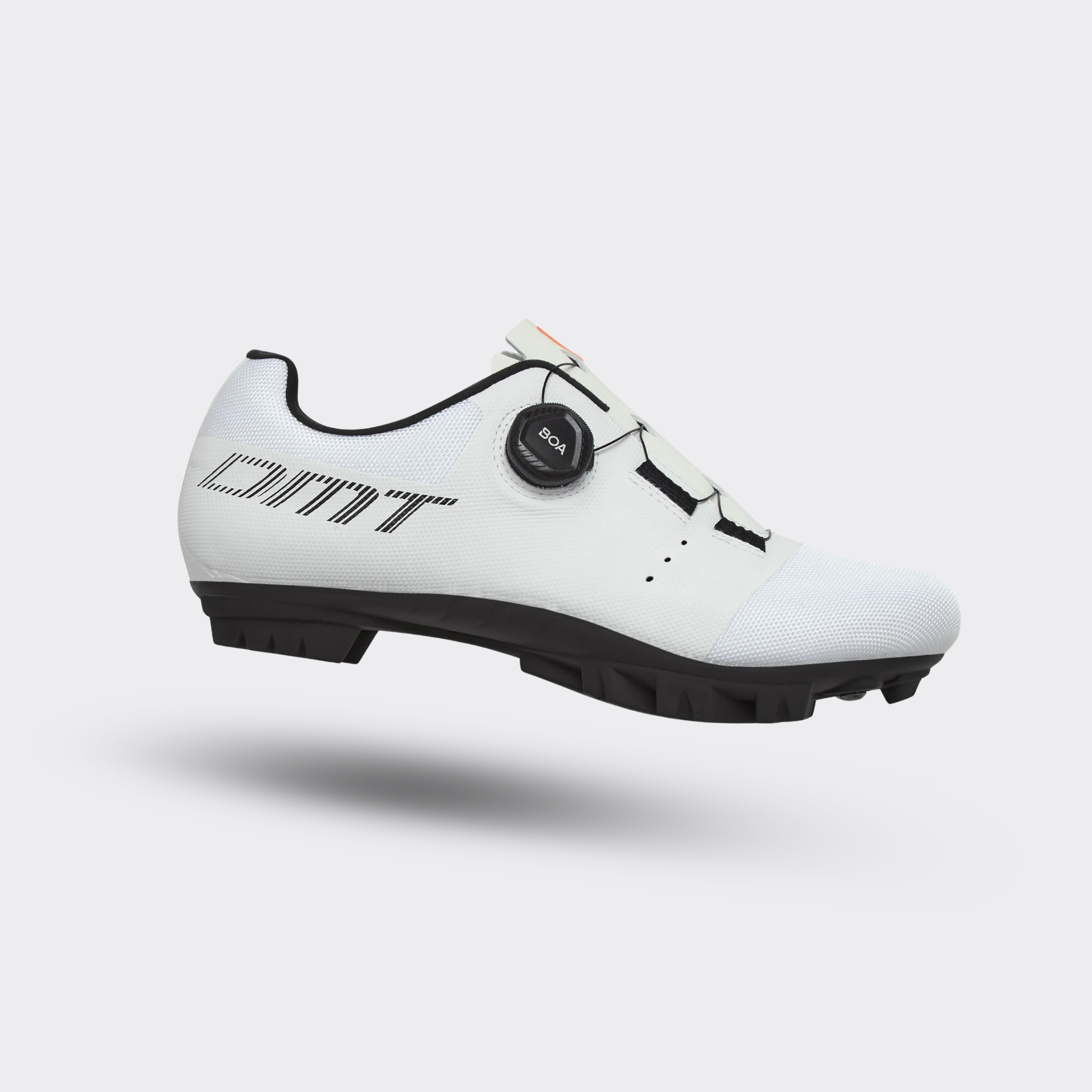 KM4 Shoes - White