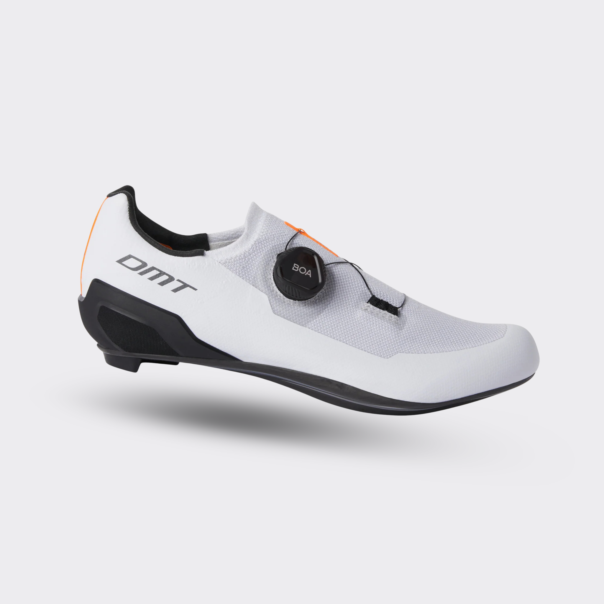 KR30 Shoes - White / Black