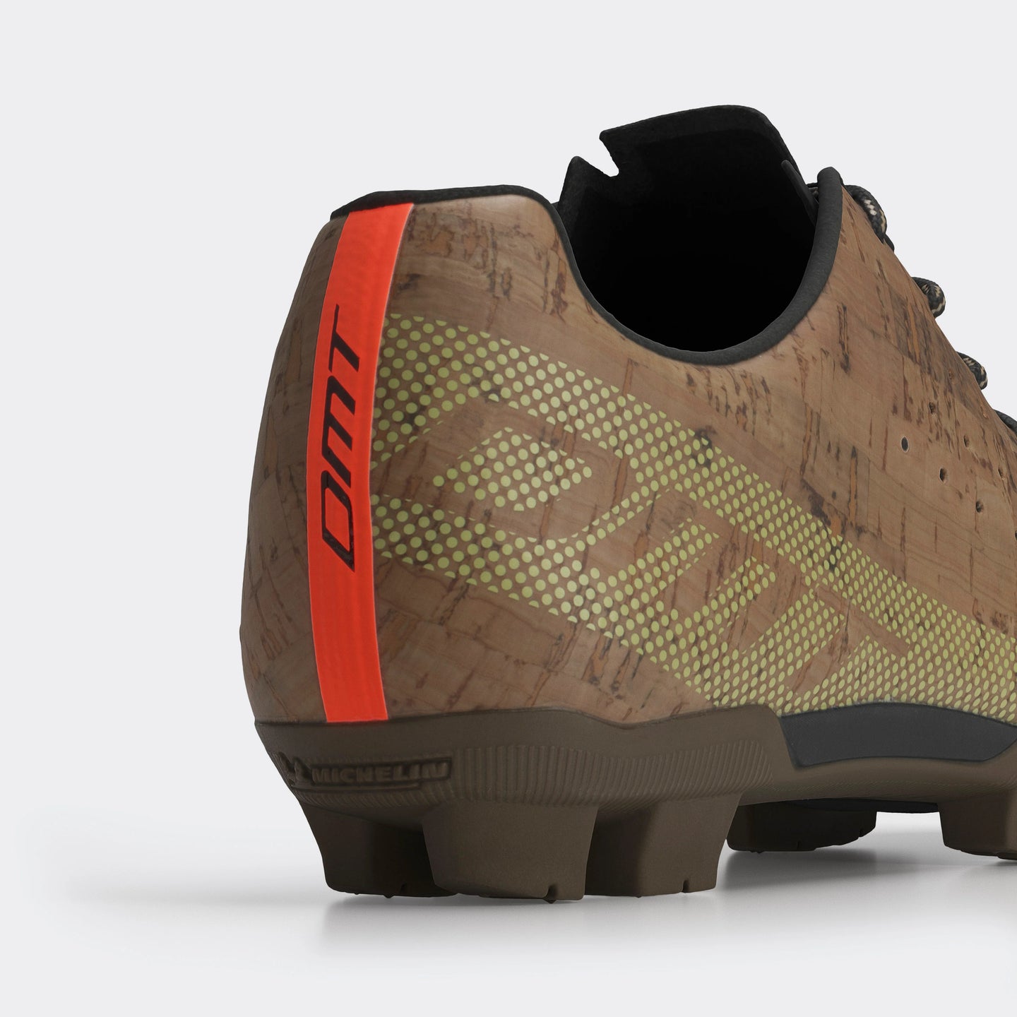 DMT GK1: DMT GK1: high-performance gravel cycling shoes combining DMT GK1: DMT GK1: high-performance gravel cycling shoes combining