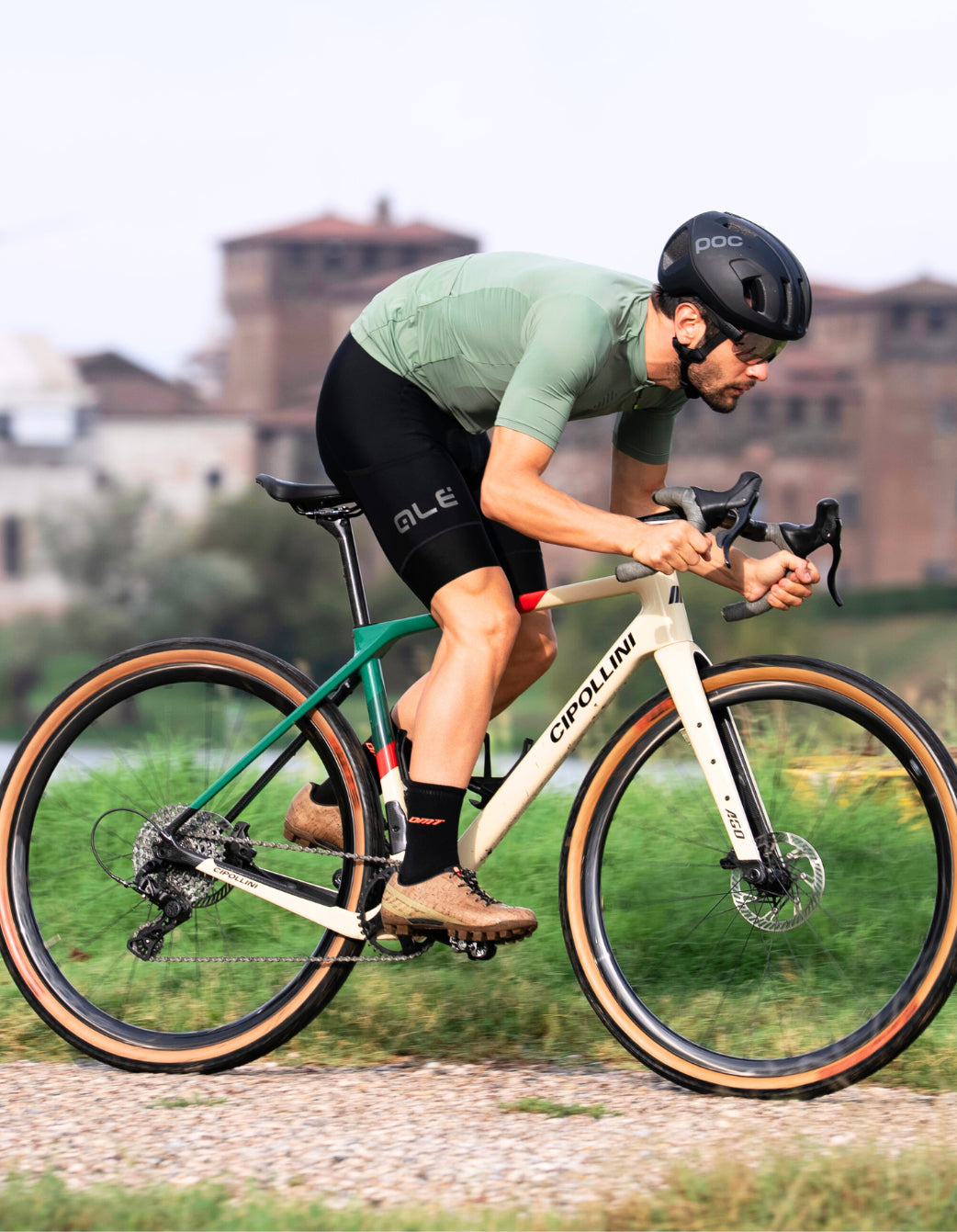HO05_GRAVEL_DESKTOP