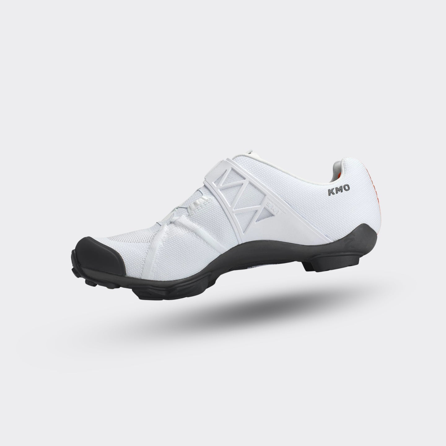 KM0_whitesilver_04_desktop_mobile_37ca8d20-c510-42a0-9907-f18c6d7ea729