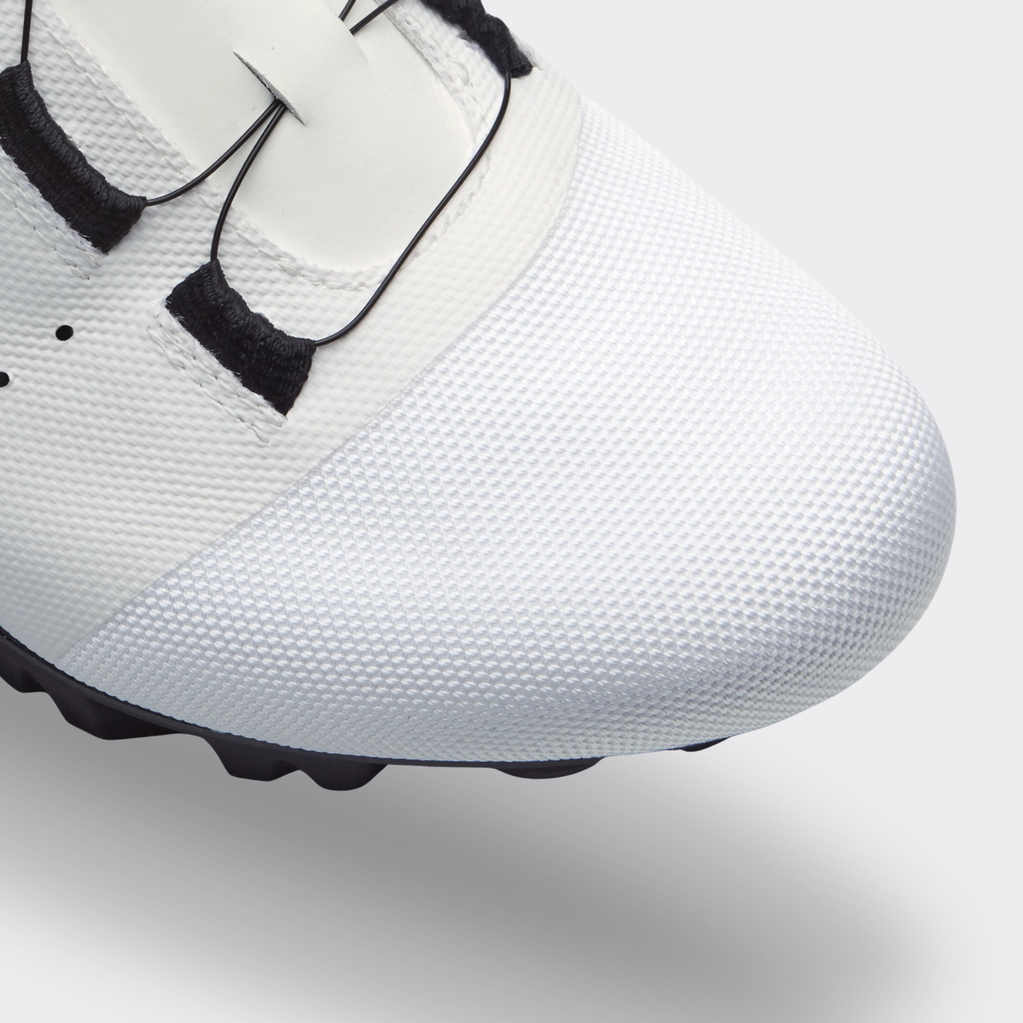 KM4 Shoes - White