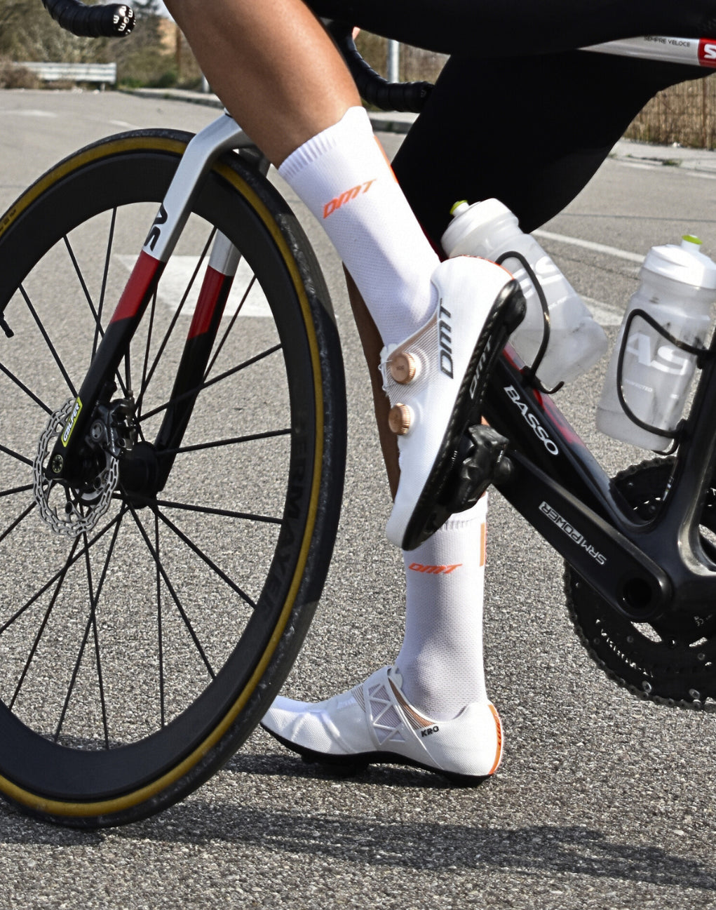 Carbon Bike Shoes for Men and Women | DMT Cycling – (DMT) DIAMANT SRL Carbon Bike Shoes for Men and Women | DMT Cycling – (DMT) DIAMANT SRL